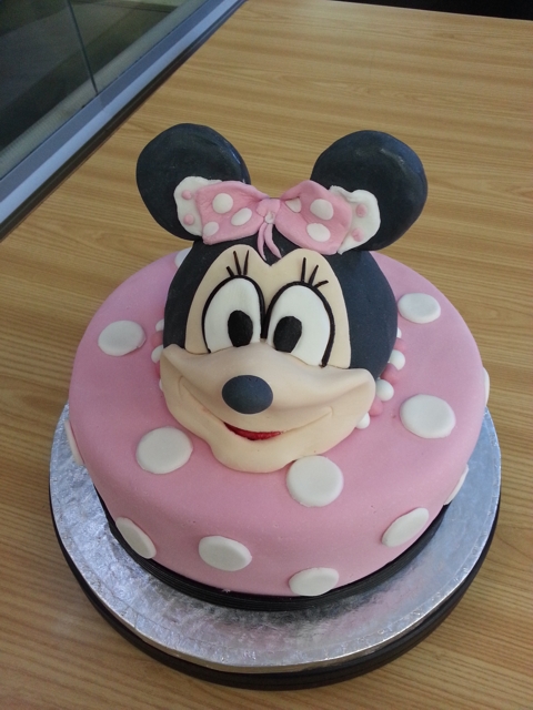 mini mouse cake